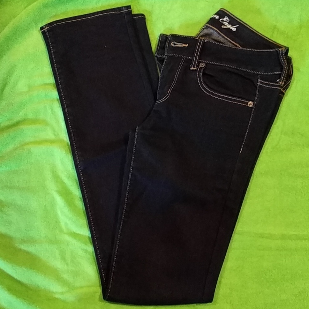 EUC American Eagle Straight Stretch Jeans 6L